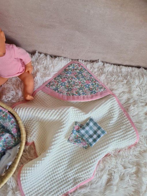 Cape de bain pour poupée - sur commande 