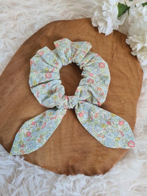 chouchou et mini ruban (en stock)
