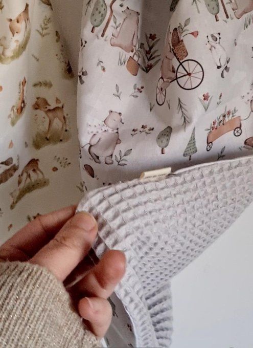 serviette de table à encolure élastique sur commande 