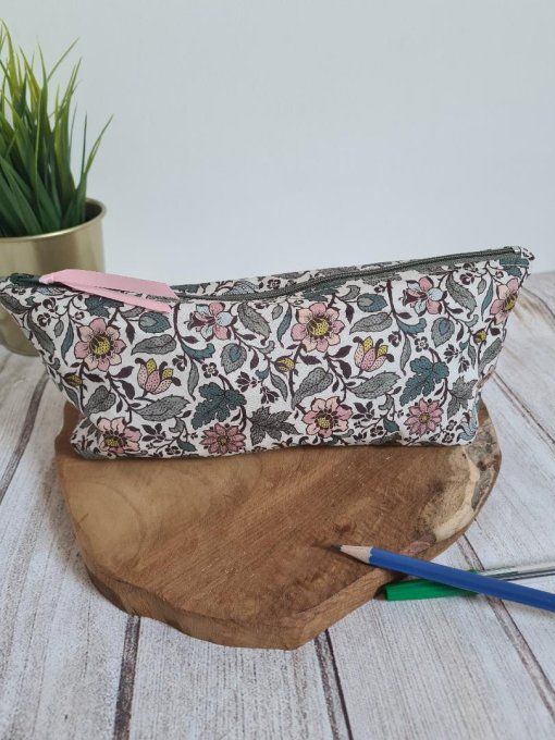 Trousse d'école en Liberty Emery Walker