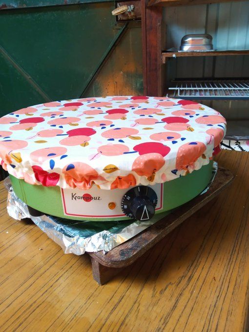 Charlotte couvre plat - sur commande