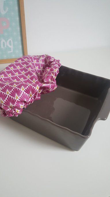 Charlotte couvre plat - sur commande