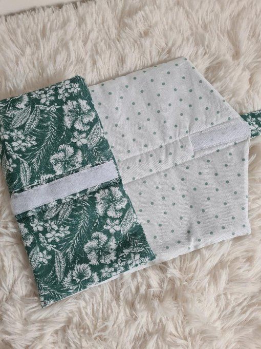 Protège livre - sur commande