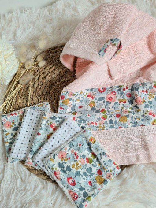 Coffret lingettes et serviette invité en Liberty