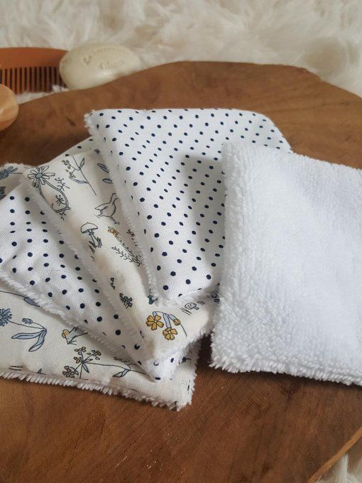 Lot de lingettes lavables en Liberty Théo bleu ciel et pois marine