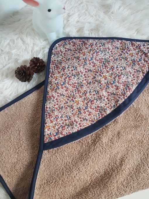 Cape de bain en Liberty wiltshire noisette